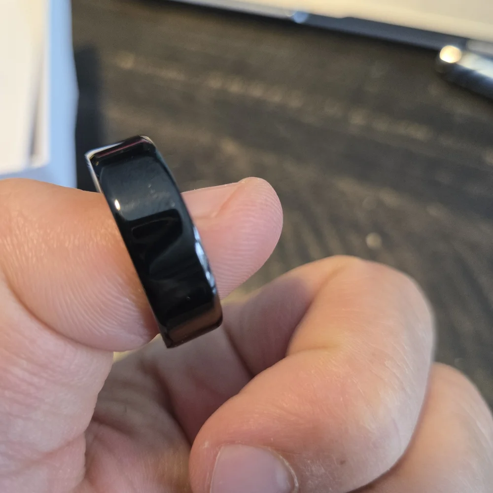 Oura Glossy Black Smart Ring